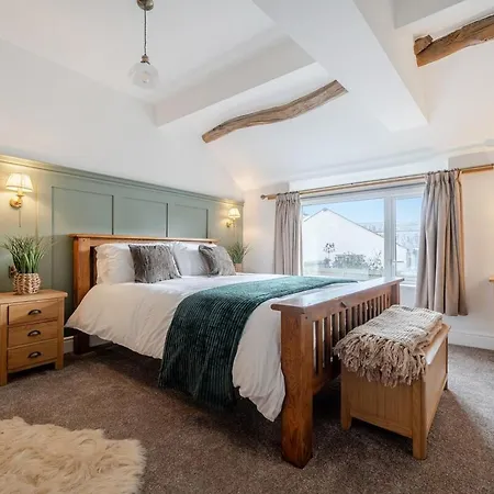 Spacious Coastal 3 Bedroom In Allonby, Sleeps 6, Parking, Ev Plug Hébergement de vacances Allonby