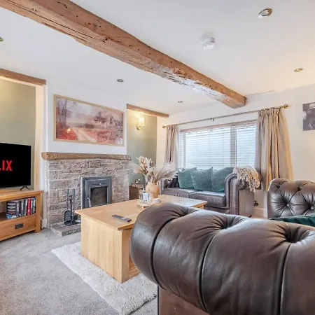 Spacious Coastal 3 Bedroom In Allonby, Sleeps 6, Parking, Ev Plug *
