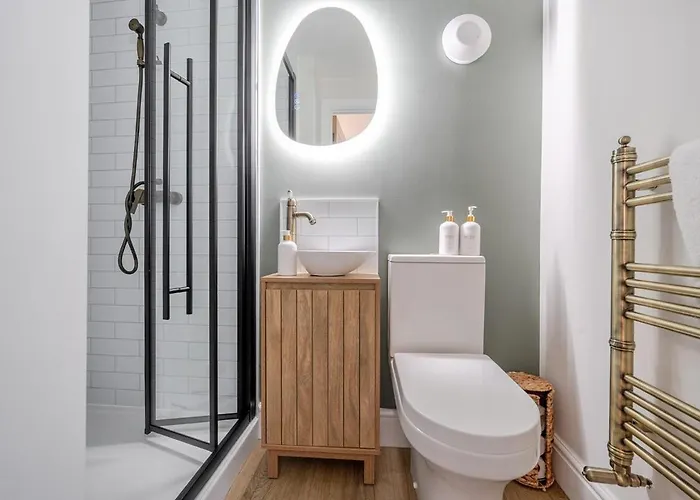 Spacious Coastal 3 Bedroom In Allonby, Sleeps 6, Parking, Ev Plug *